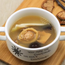 Abalone/Fish Maw and Conch Chicken Soup